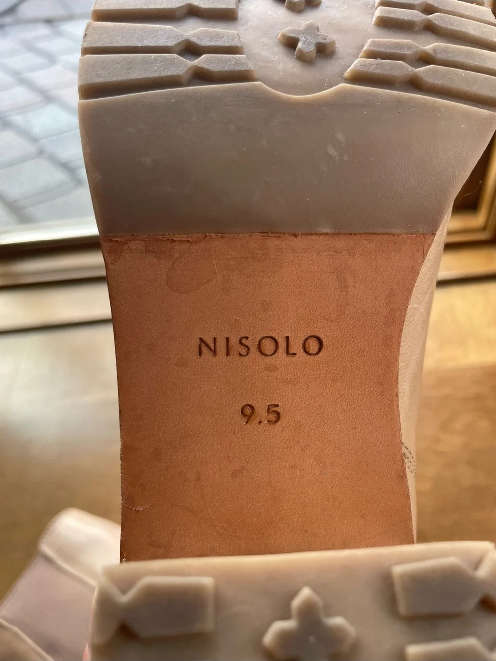 Nisolo Tan Leather Chelsea Ankle Block Heel Booties 9.5